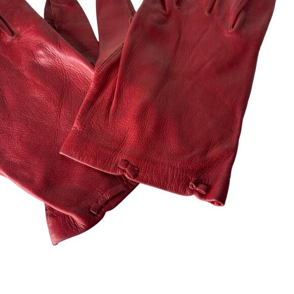 Vintage 80s Red Leather Driving Gloves Small Buttery Soft Lightweight Crimson - Picture 14 of 16